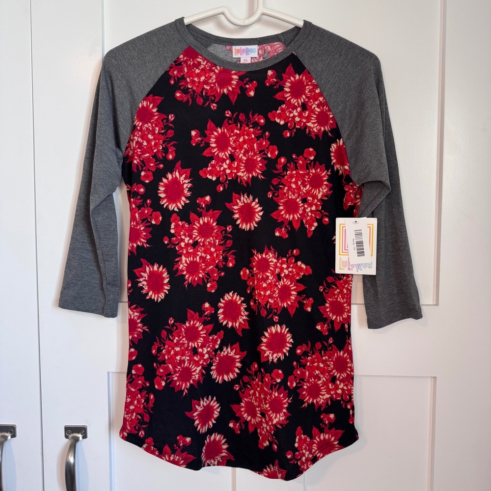 NWT LuLaRoe Randy Women's Size XS Black Background Red Floral Print Raglan Top